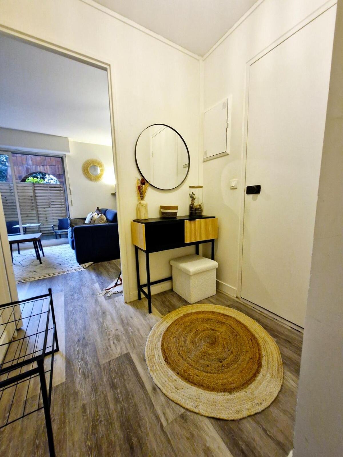 Bel Appartement Parisien Exteriör bild